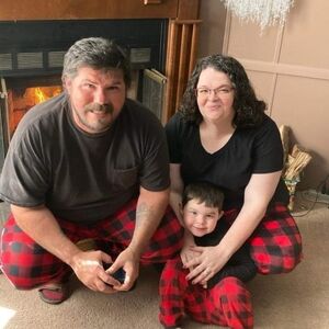 Meet your Poshers, Rollins family